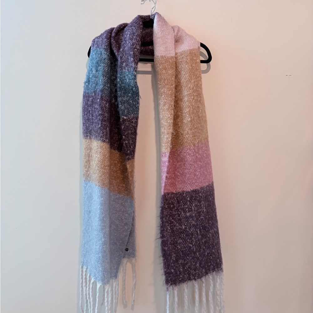 Colorful Block Pattern Scarf - Picture 2 of 6